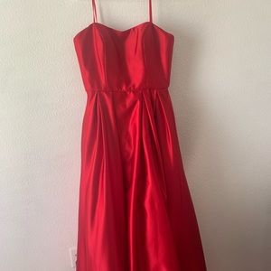 red tulle prom dress that fits small !!